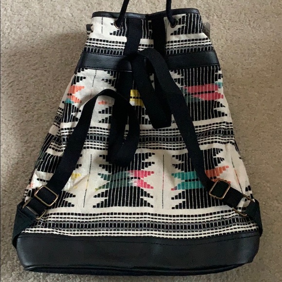 PacSun Drawstring Backpack - Picture 5 of 5